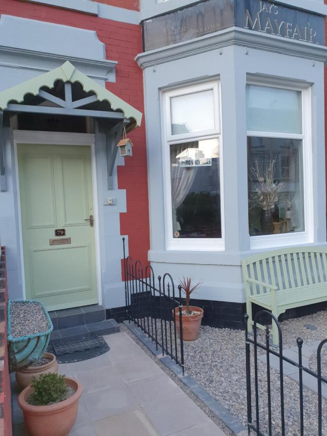 J'S Mayfair Guest House Blackpool Bagian luar foto