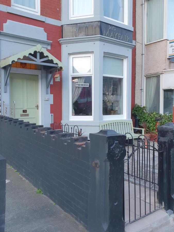 J'S Mayfair Guest House Blackpool Bagian luar foto
