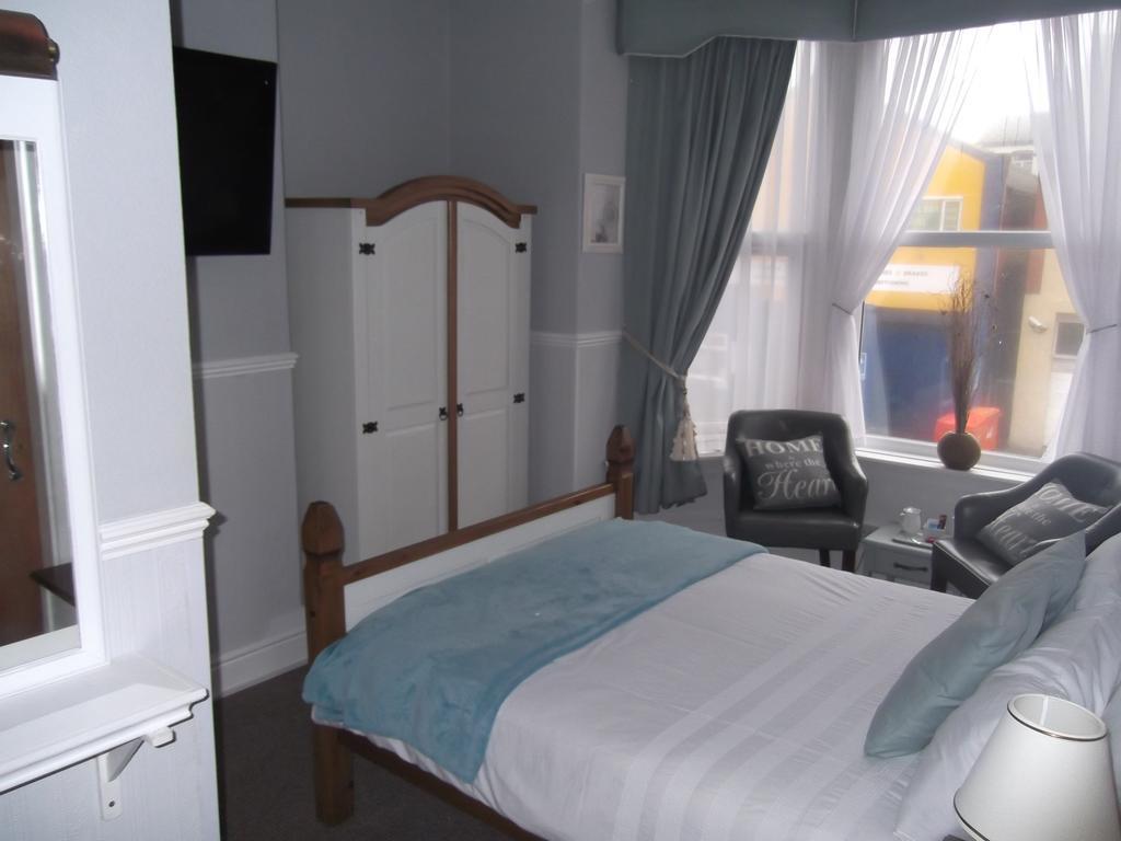 J'S Mayfair Guest House Blackpool Bagian luar foto